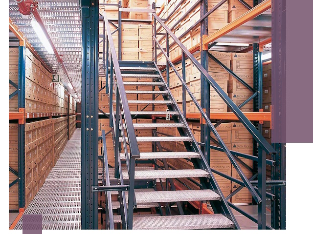 Лестницы складские прочные и безопасные под ключ в Богородицке