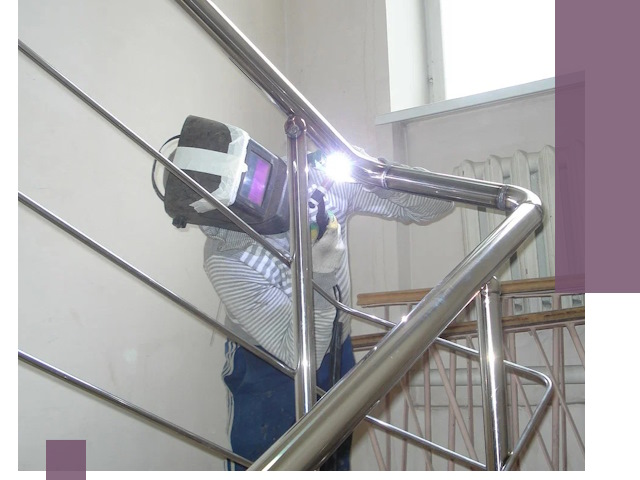 Монтаж перил и ограждений качественно в Богородицке